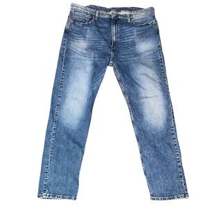 502 Levi’s Straight Leg